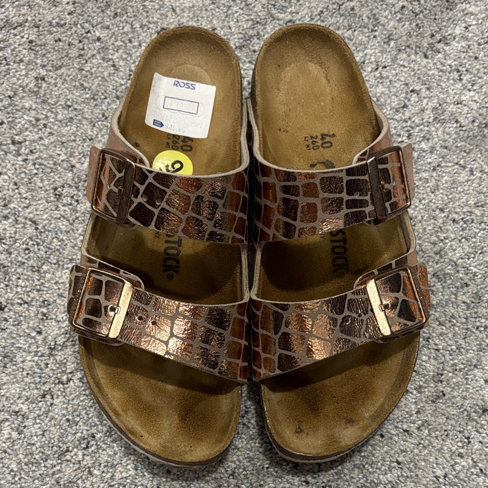 Birkenstock Metallic Croc-Pattern Sandals - Picture 15 of 15
